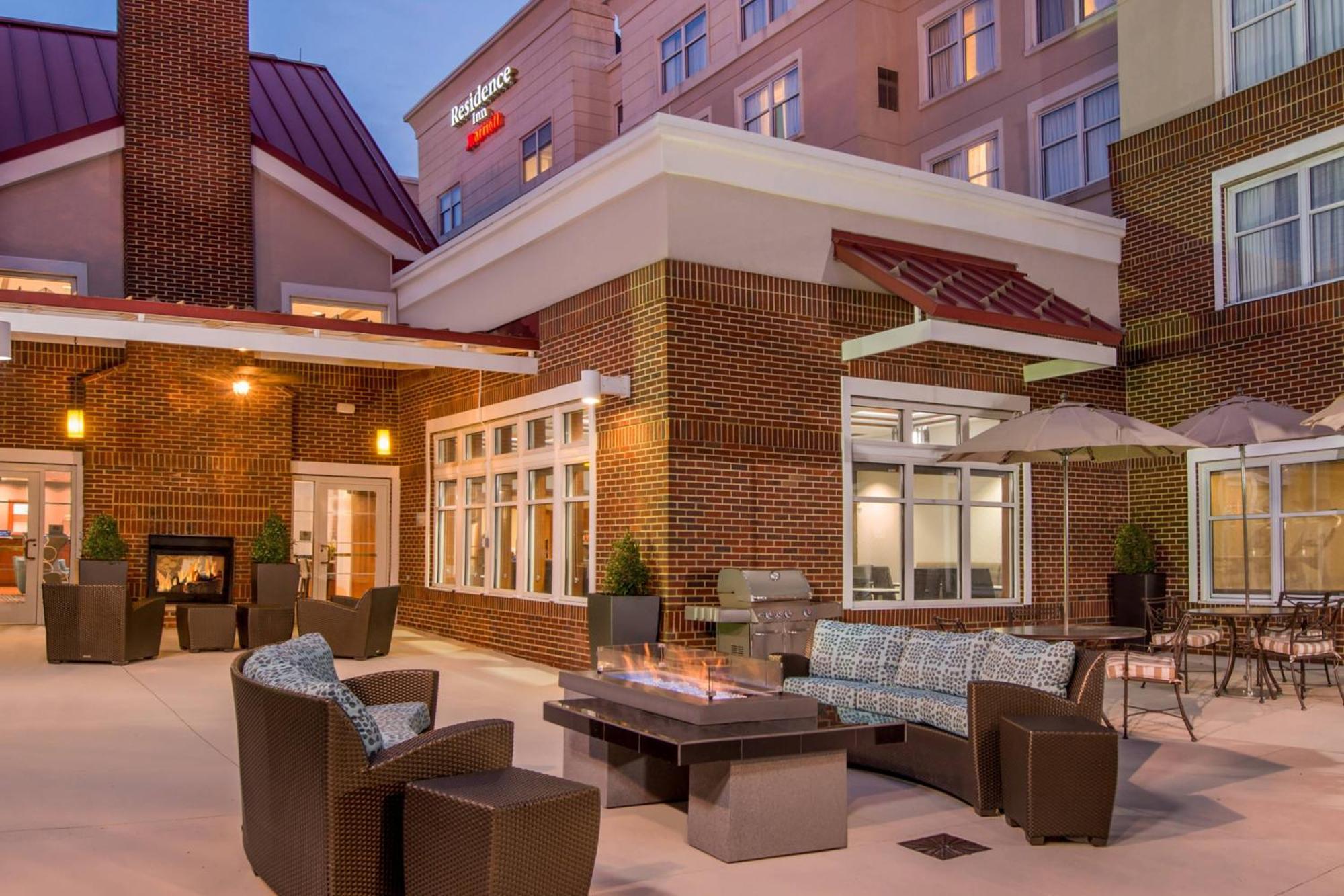 Residence Inn By Marriott Chesapeake Greenbrier Exterior foto